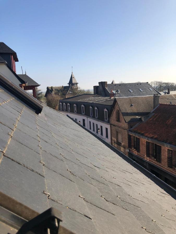 Chez Jules ,parking Gratuit, 3ème Etage Apartment *